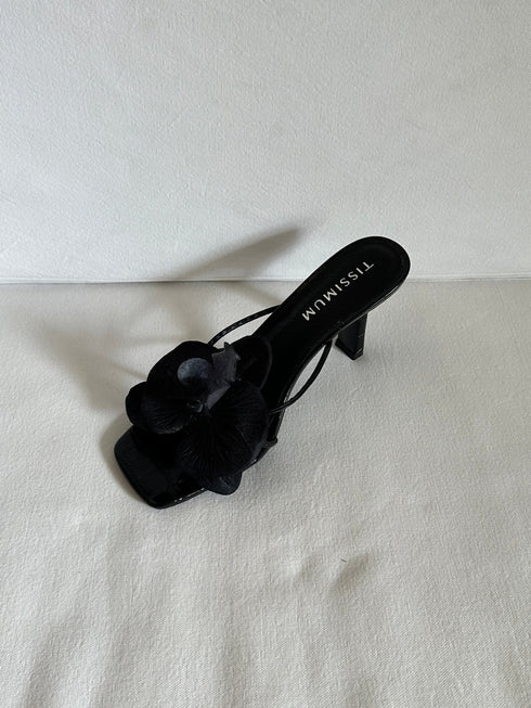 zapatillas con flores