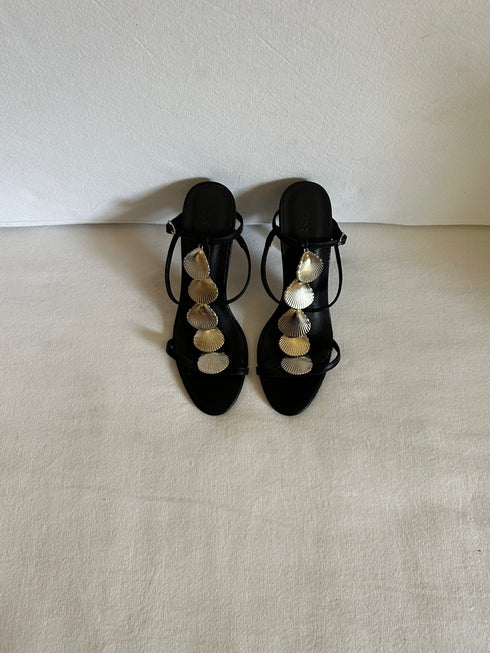 Shell Heels black by Tissimum – luxury statement heels inspired by the sea